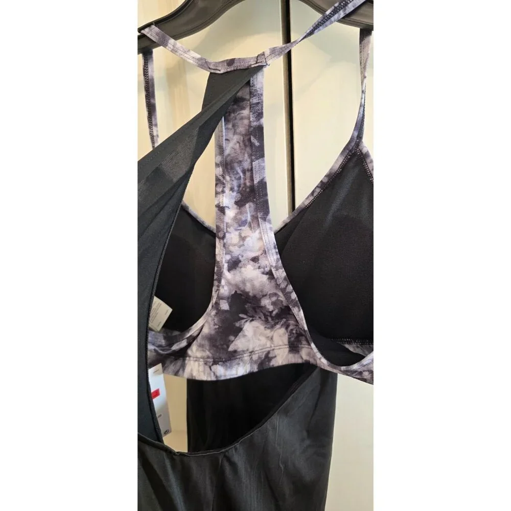 Nike Dri-FIT Camiseta Deportiva Mujer con Bra‎ Integrado Espalda Racerback Talla